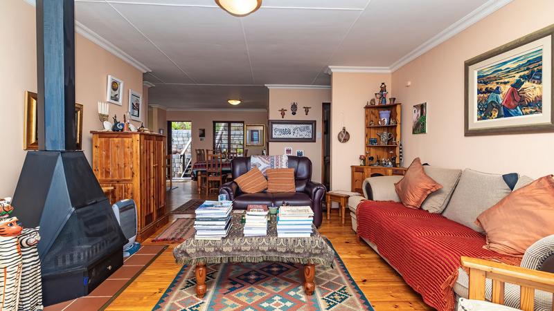 6 Bedroom Property for Sale in Outeniqua Strand Western Cape